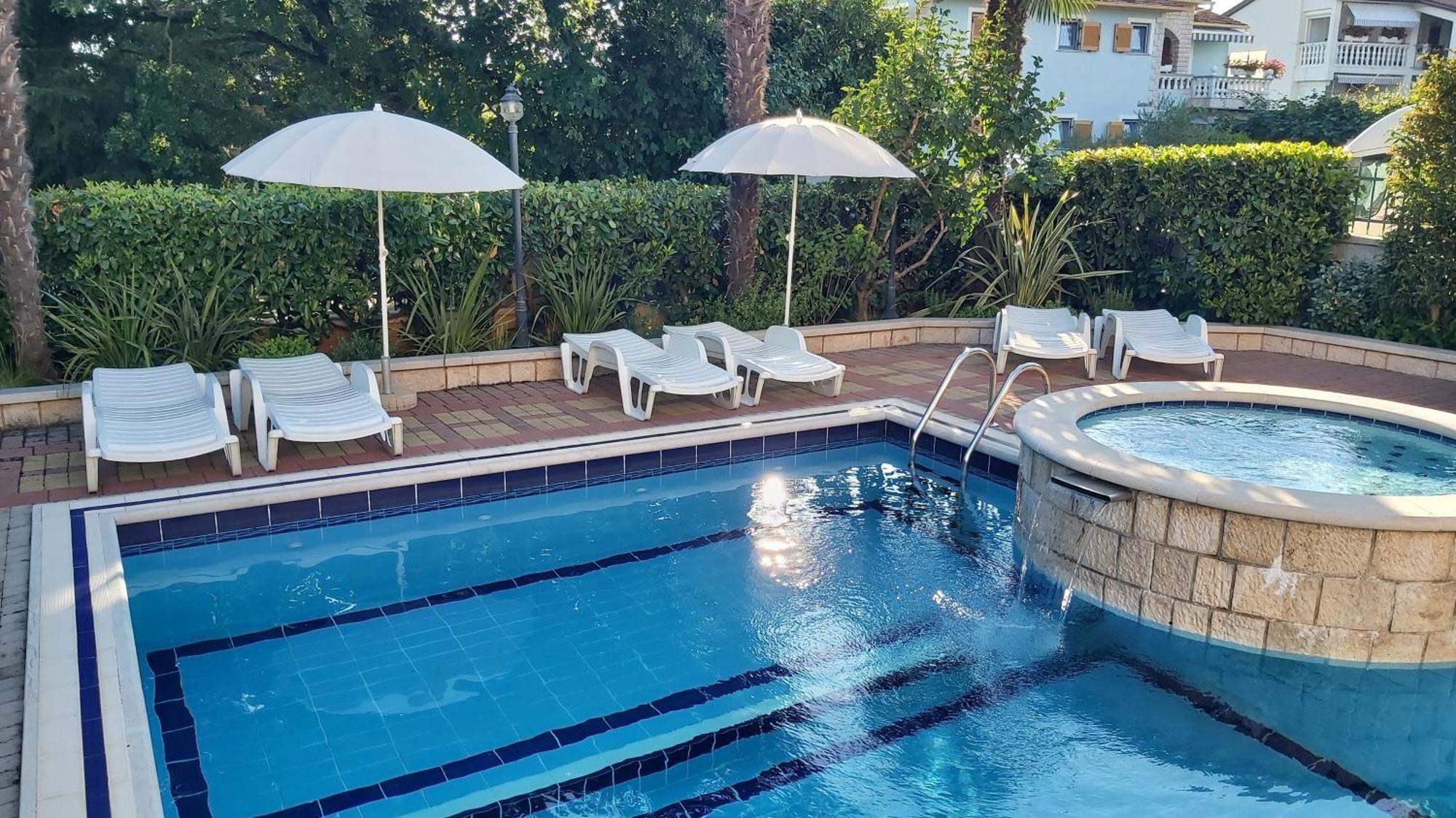 Apartments Villa Mirjam Poreč Eksteriør billede